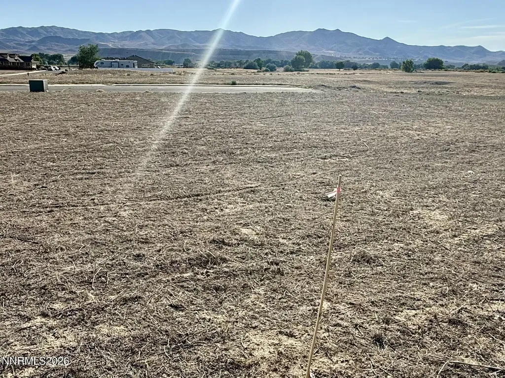 812 Whitacre Yerington NV 89447