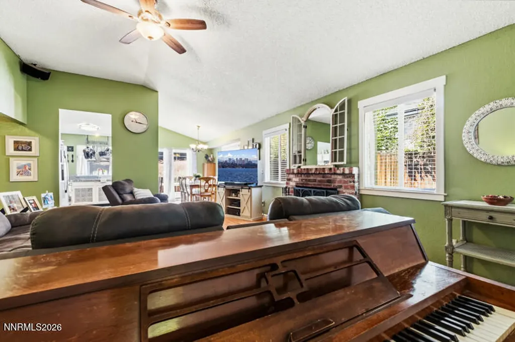 5880 Starcrest Reno NV 89523