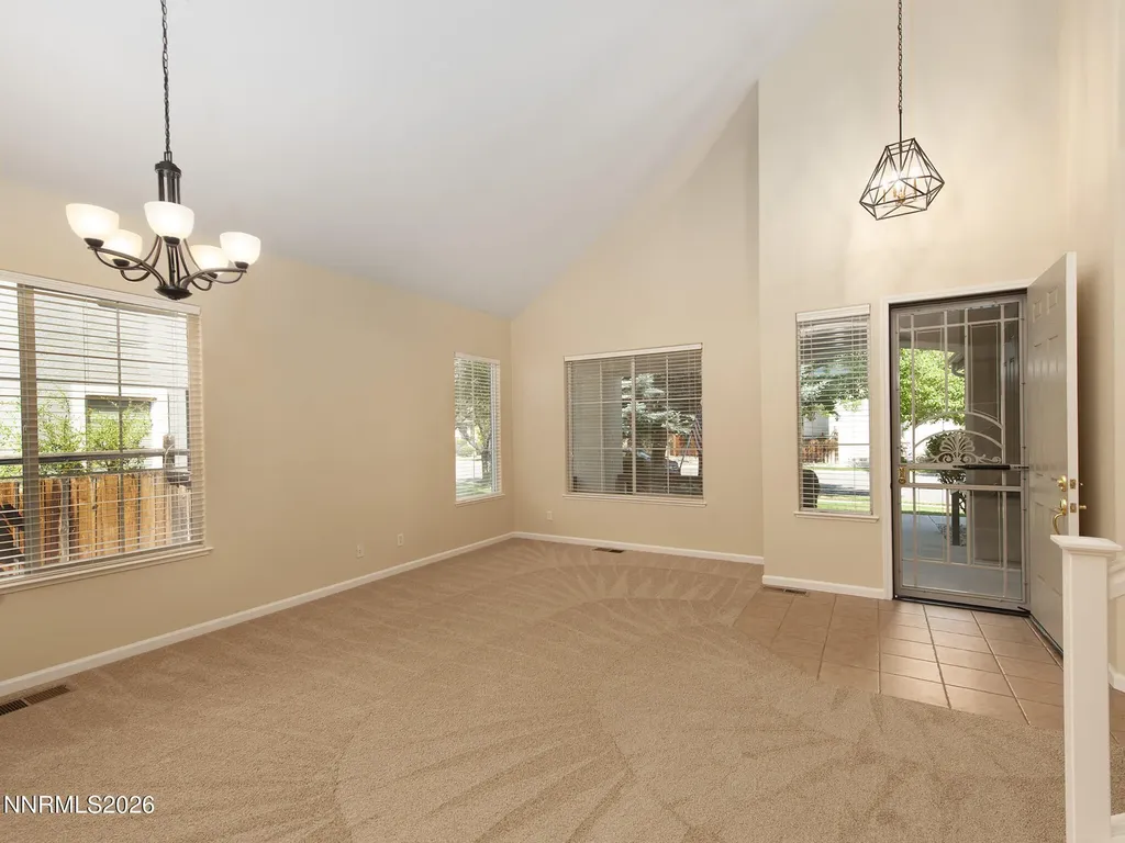 6756 Cinnamon Sparks NV 89436