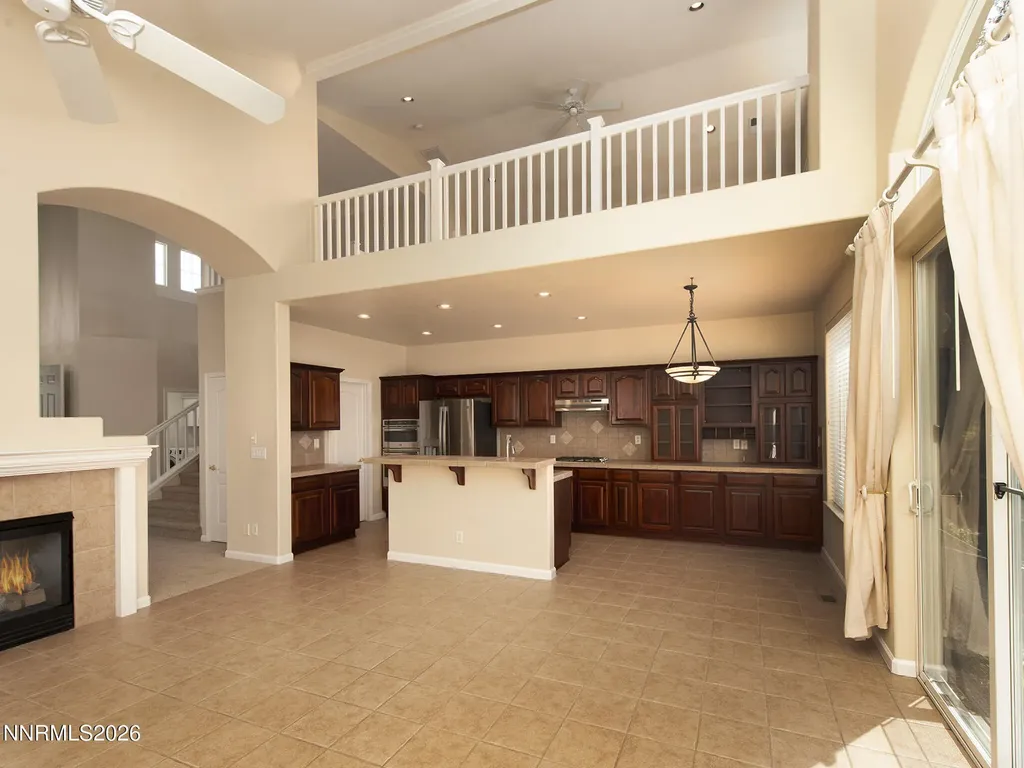 6756 Cinnamon Sparks NV 89436