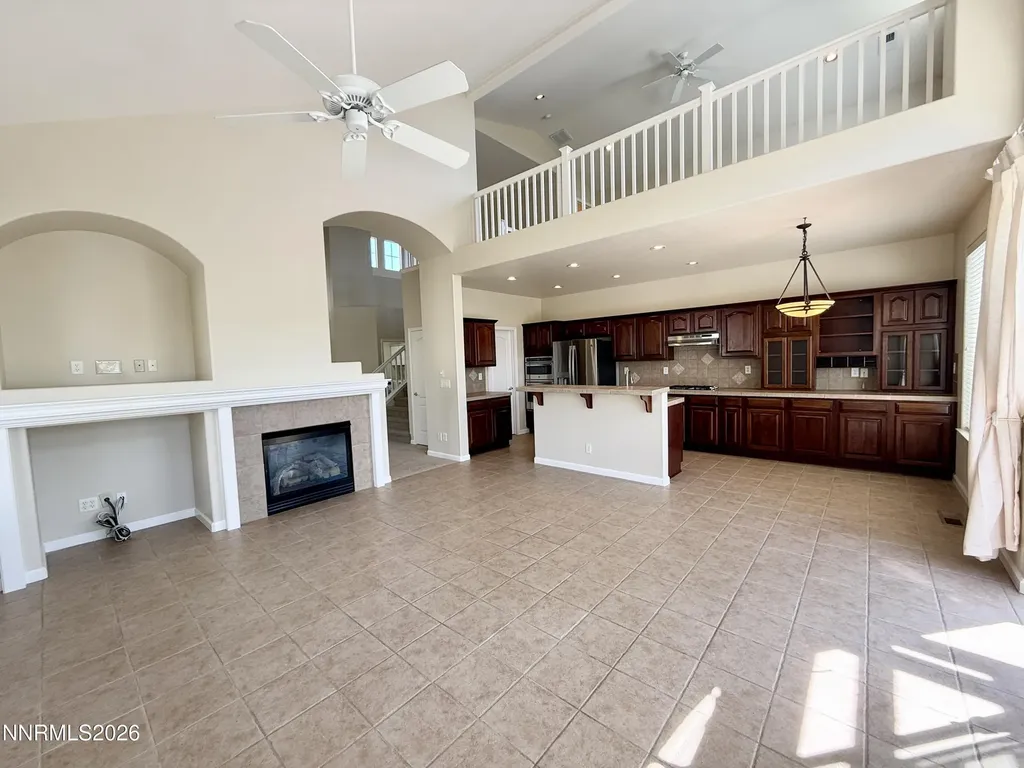 6756 Cinnamon Sparks NV 89436