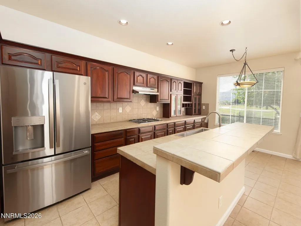 6756 Cinnamon Sparks NV 89436
