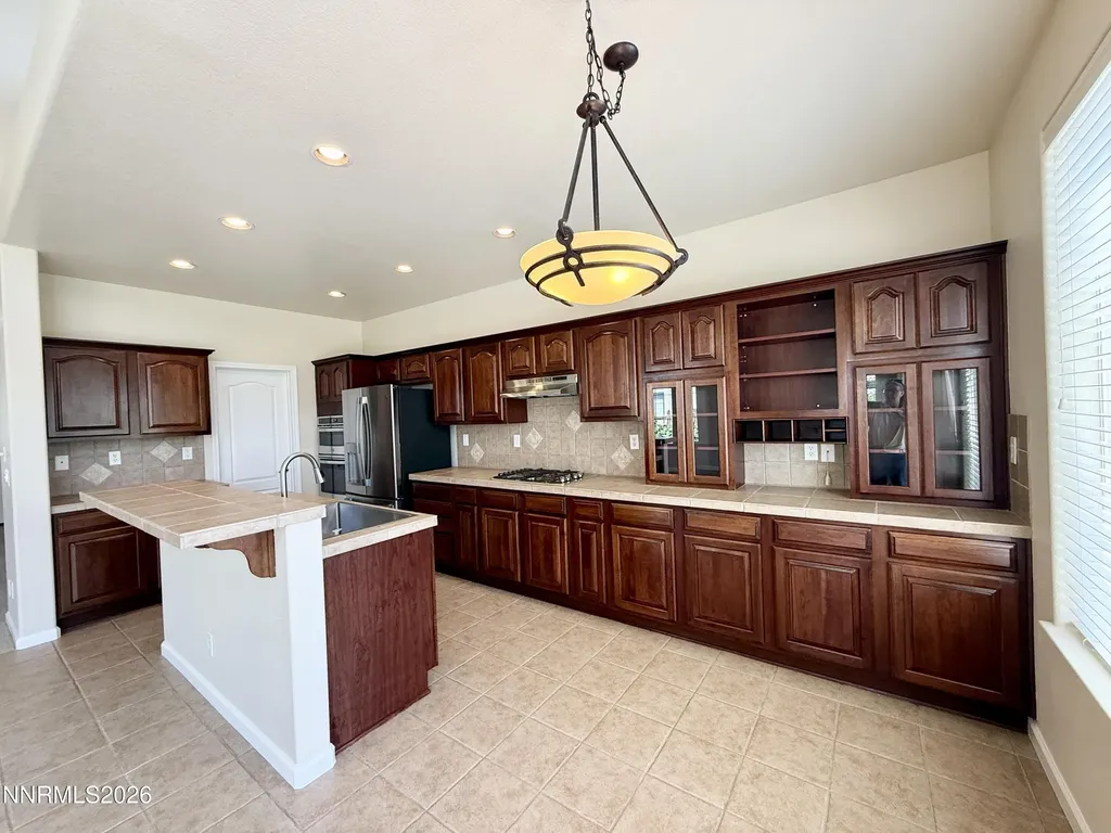 6756 Cinnamon Sparks NV 89436