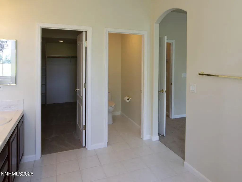 6756 Cinnamon Sparks NV 89436