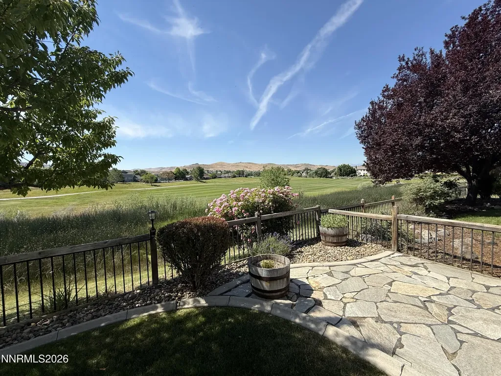 6756 Cinnamon Sparks NV 89436