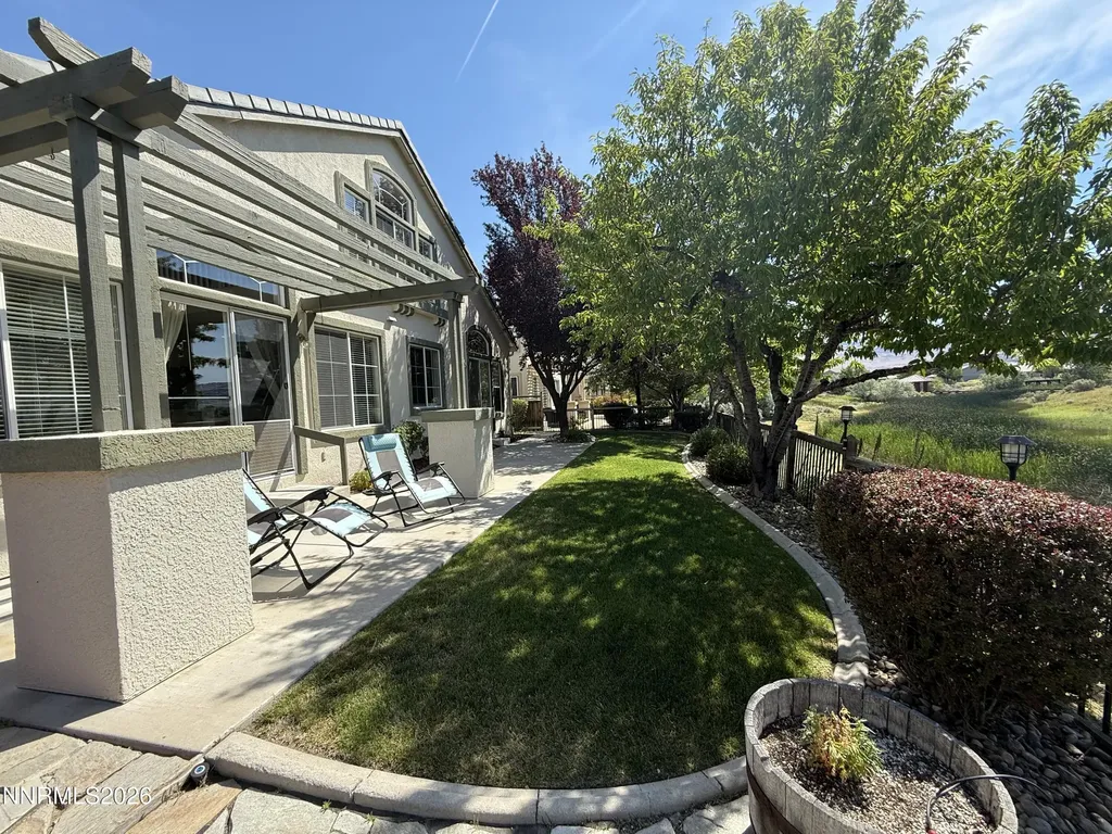 6756 Cinnamon Sparks NV 89436