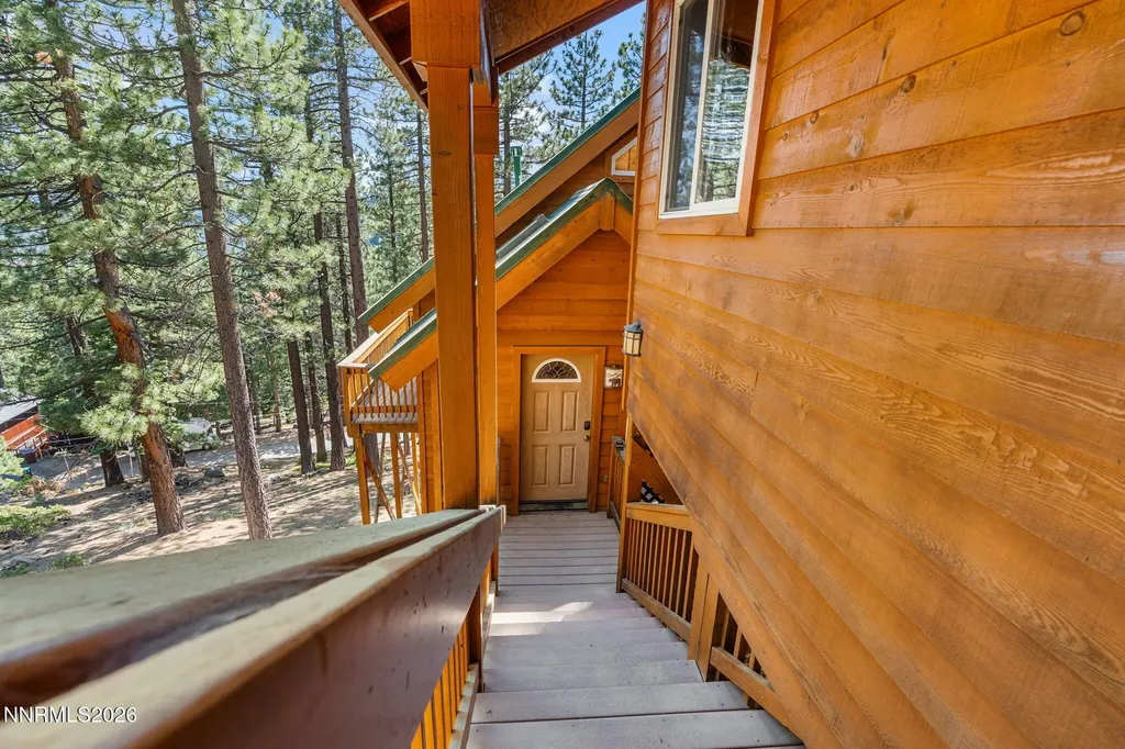 384 Maryanne Stateline NV 89449