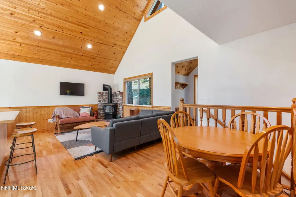 384 Maryanne Stateline NV 89449