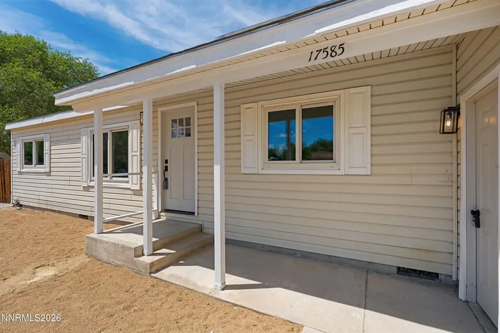 17585 Fantail Reno NV 89508