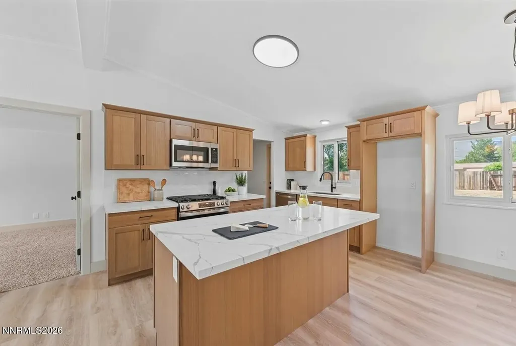 17585 Fantail Reno NV 89508