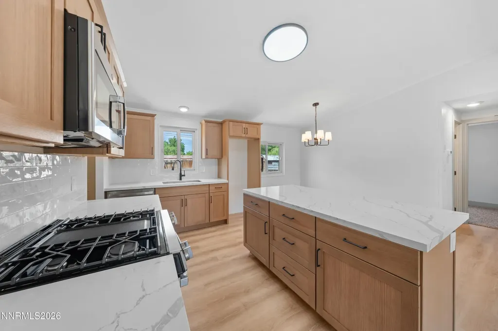 17585 Fantail Reno NV 89508