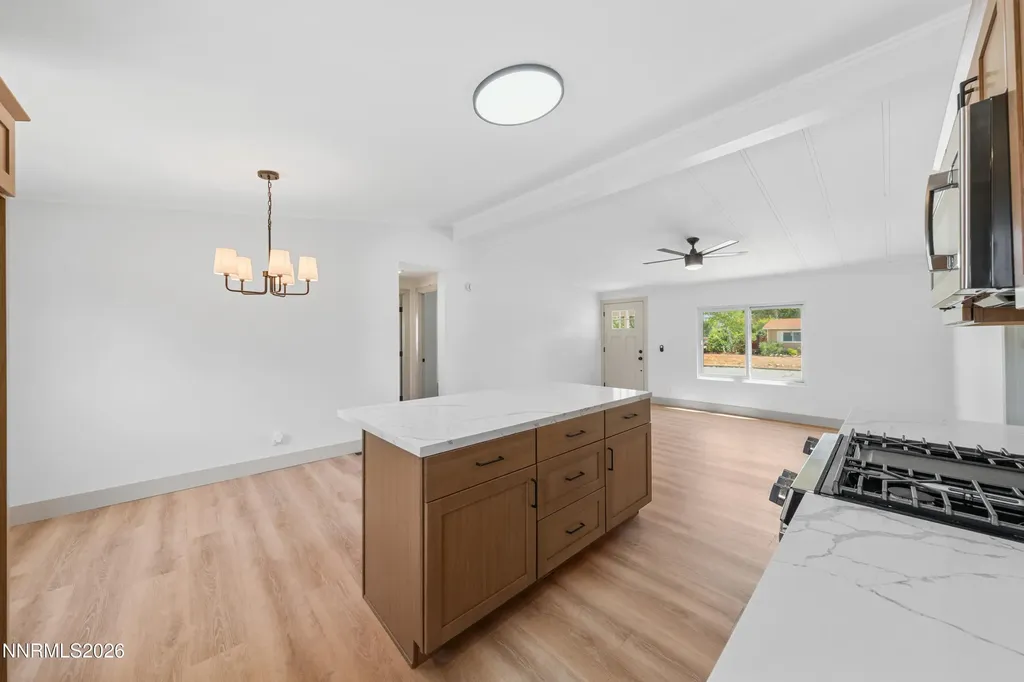 17585 Fantail Reno NV 89508