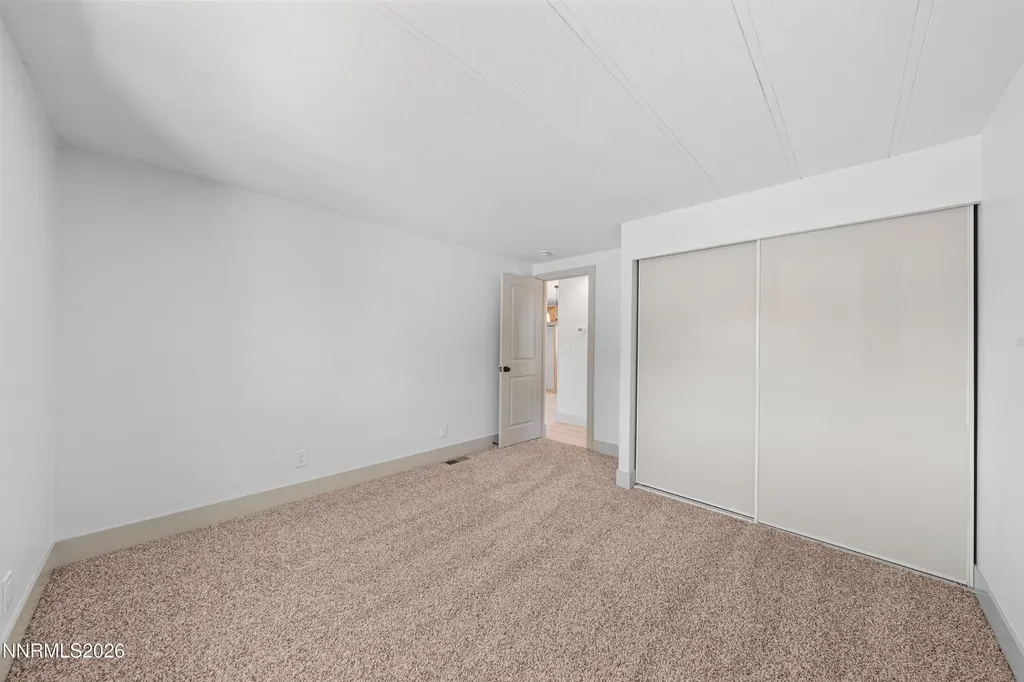 17585 Fantail Reno NV 89508