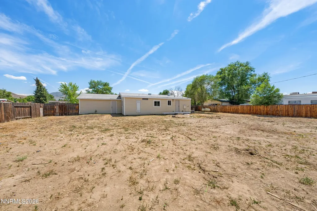 17585 Fantail Reno NV 89508