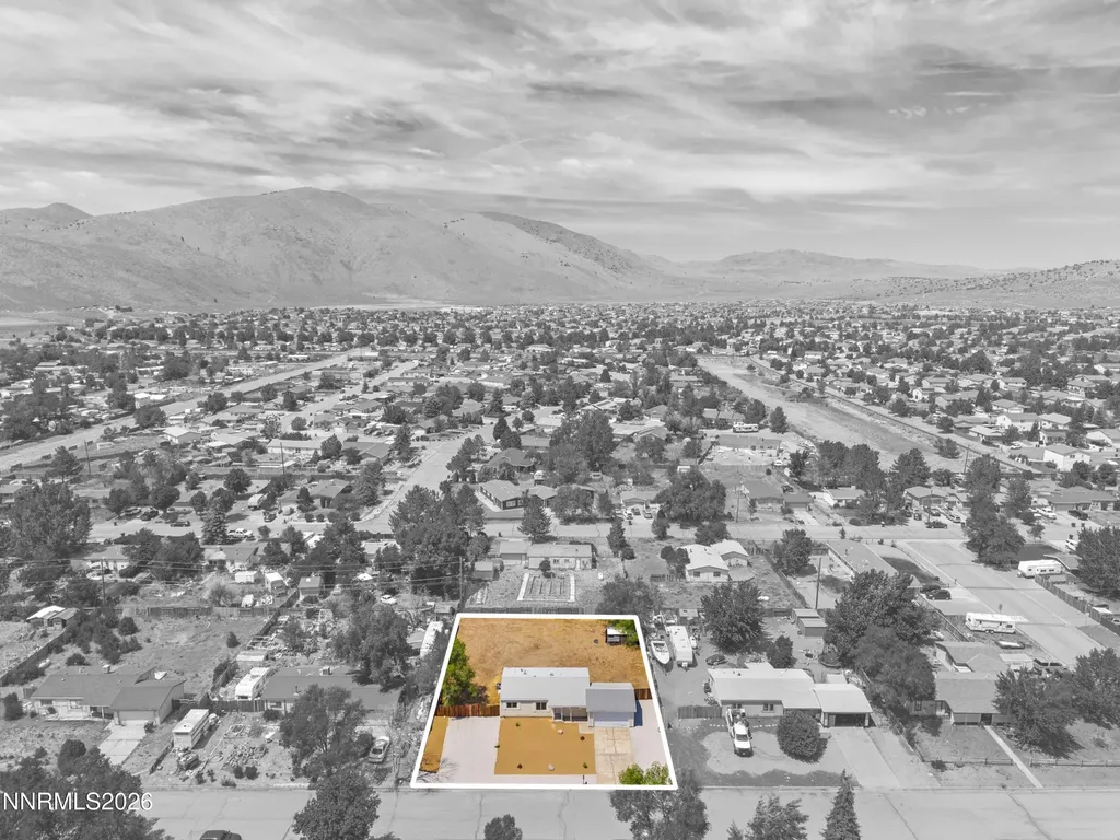 17585 Fantail Reno NV 89508