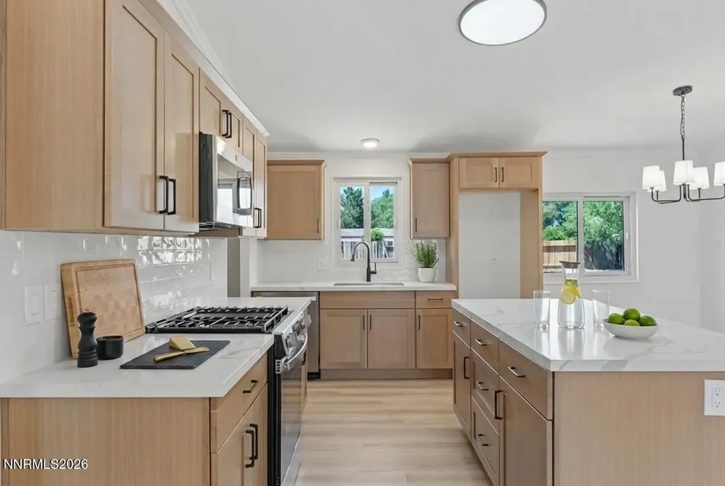 17585 Fantail Reno NV 89508