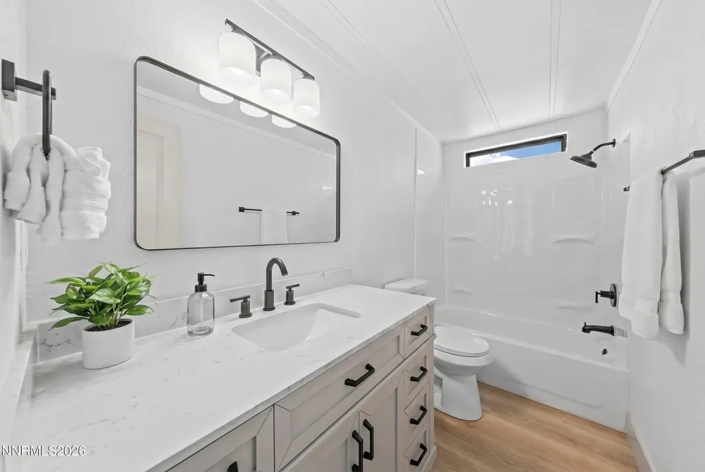 17585 Fantail Reno NV 89508