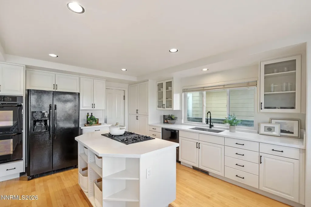 6186 Squires Reno NV 89519