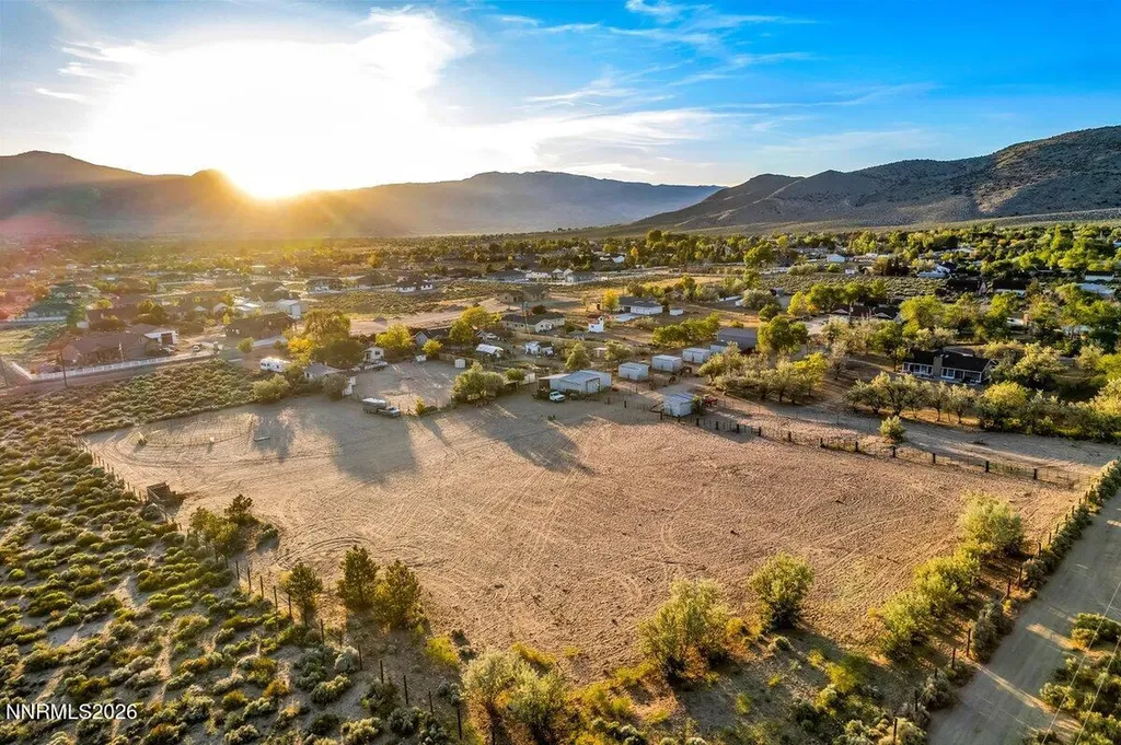 1625 Chowbuck Minden NV 89423