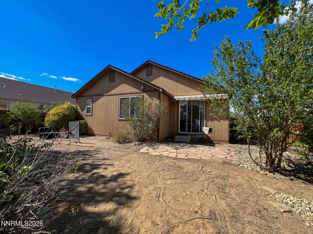 1135 Mountain Rose Fernley NV 89408