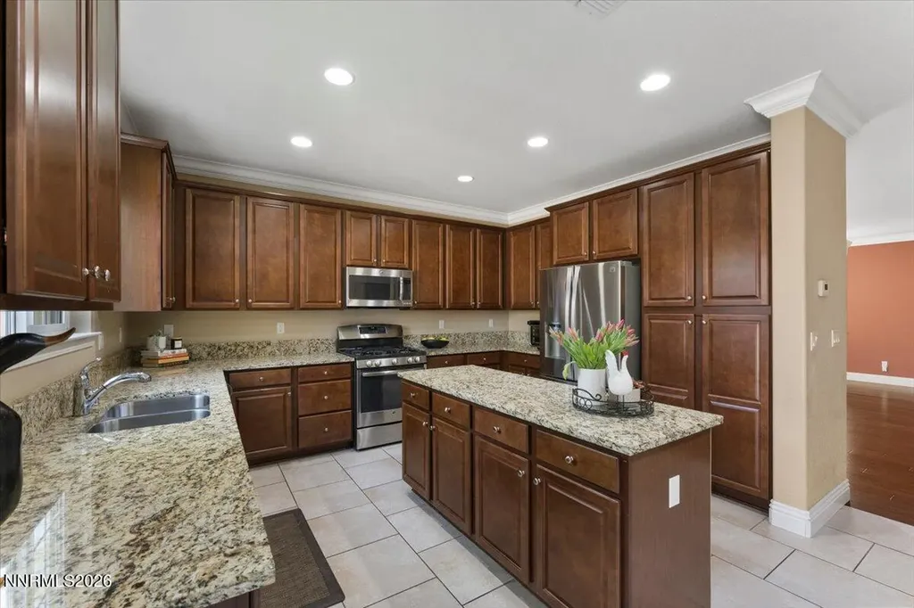 10825 Pebble Hill Reno NV 89521