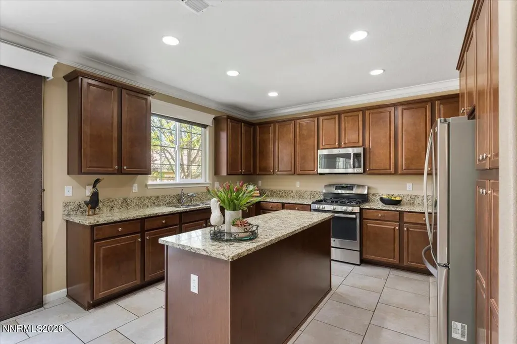 10825 Pebble Hill Reno NV 89521