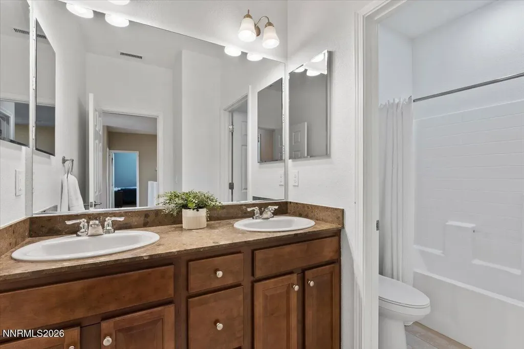 10825 Pebble Hill Reno NV 89521