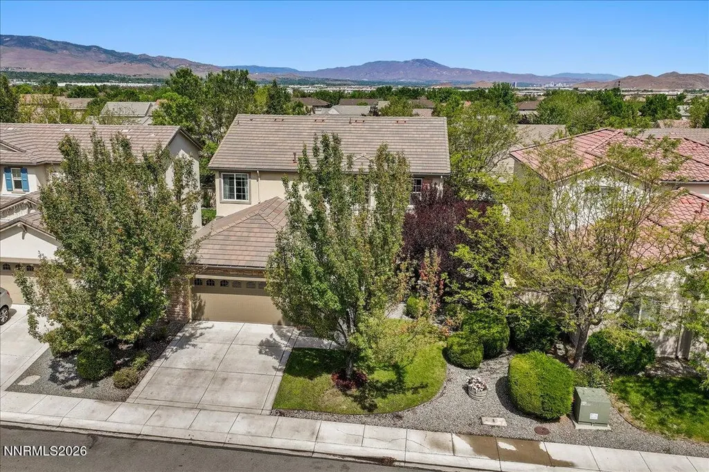 10825 Pebble Hill Reno NV 89521