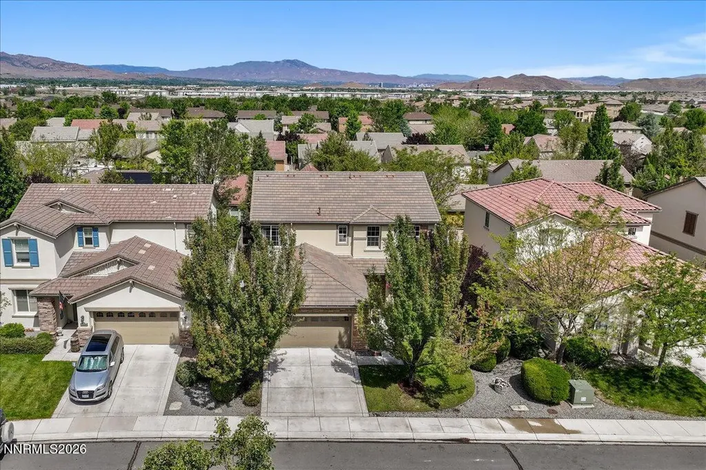 10825 Pebble Hill Reno NV 89521