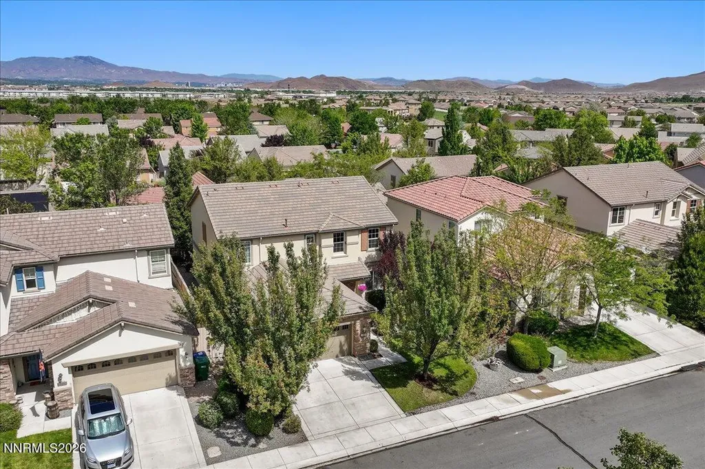 10825 Pebble Hill Reno NV 89521