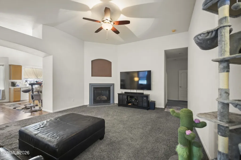 1708 Little Oak Fernley NV 89408