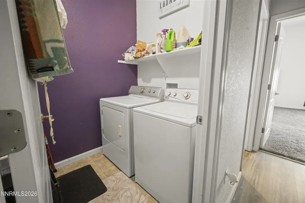 1708 Little Oak Fernley NV 89408