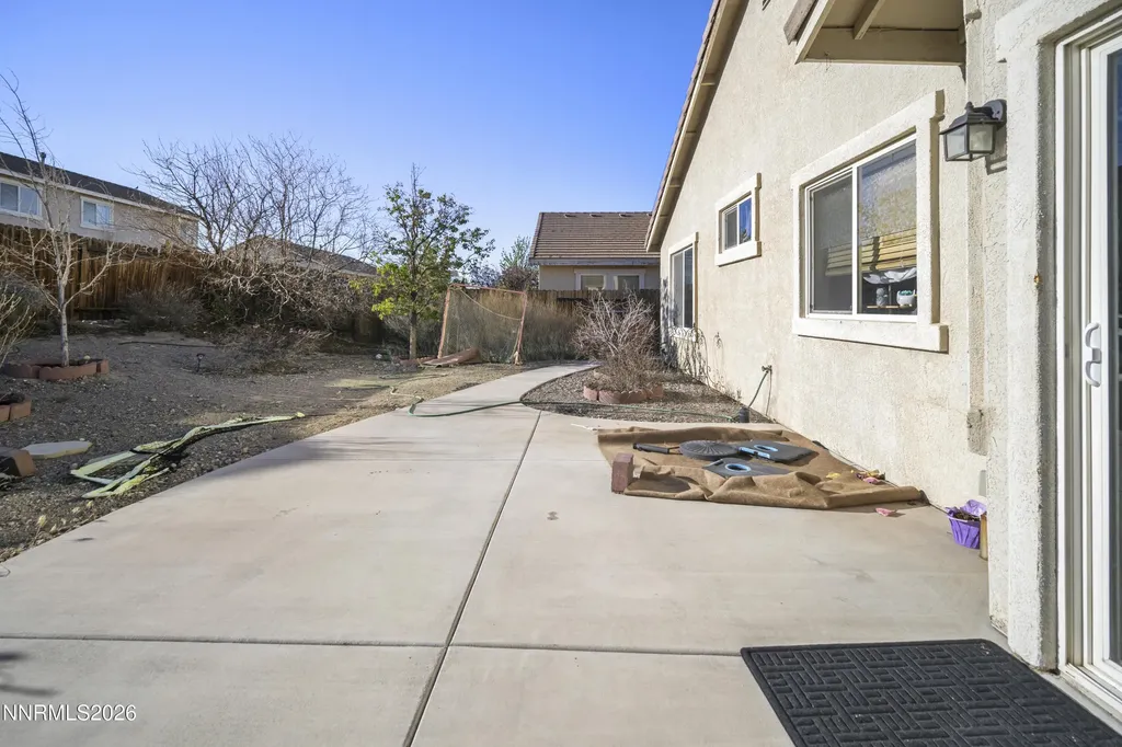 1708 Little Oak Fernley NV 89408