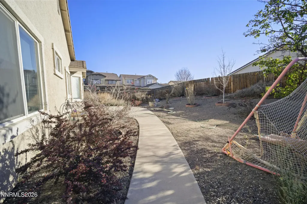 1708 Little Oak Fernley NV 89408