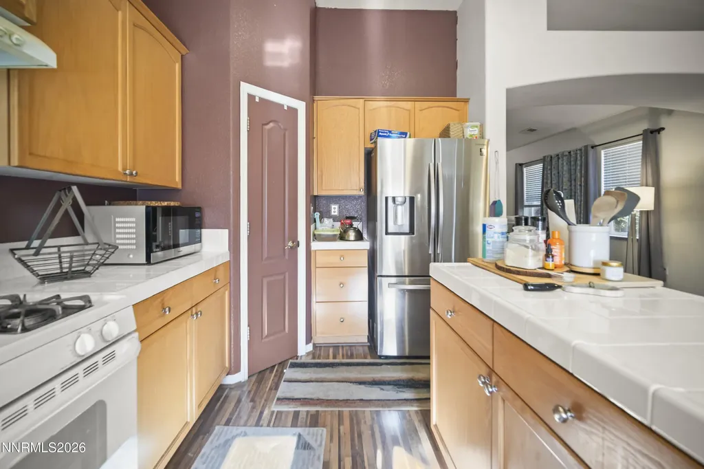 1708 Little Oak Fernley NV 89408