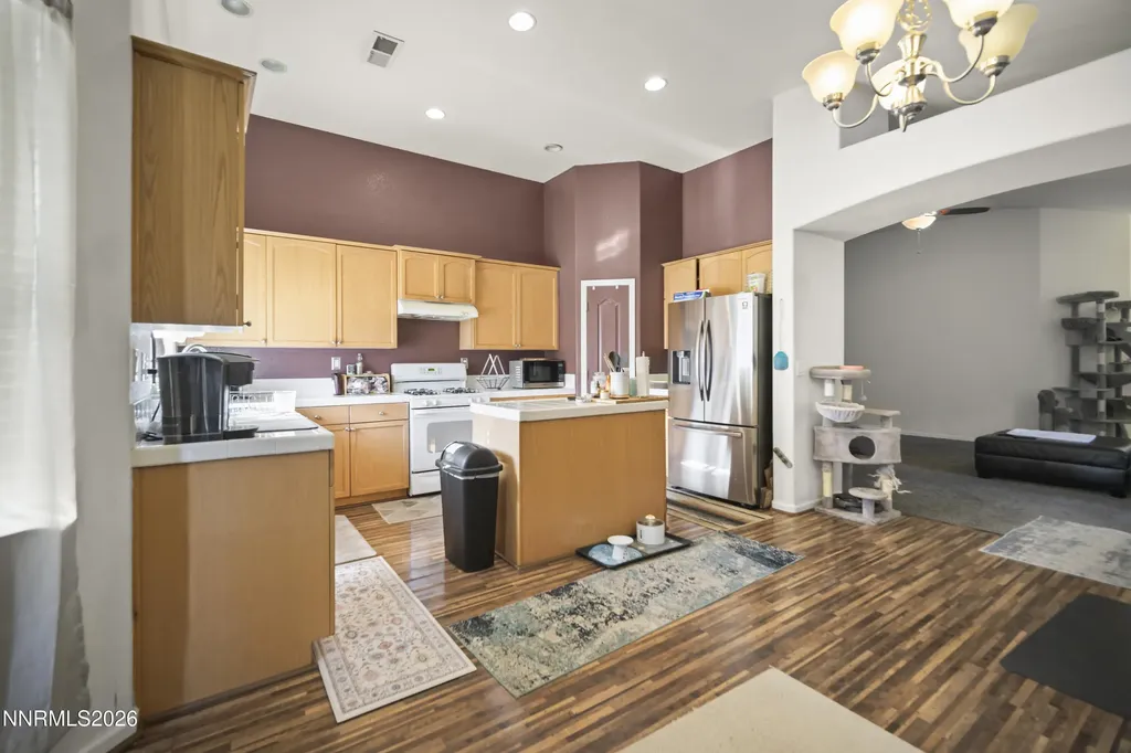 1708 Little Oak Fernley NV 89408
