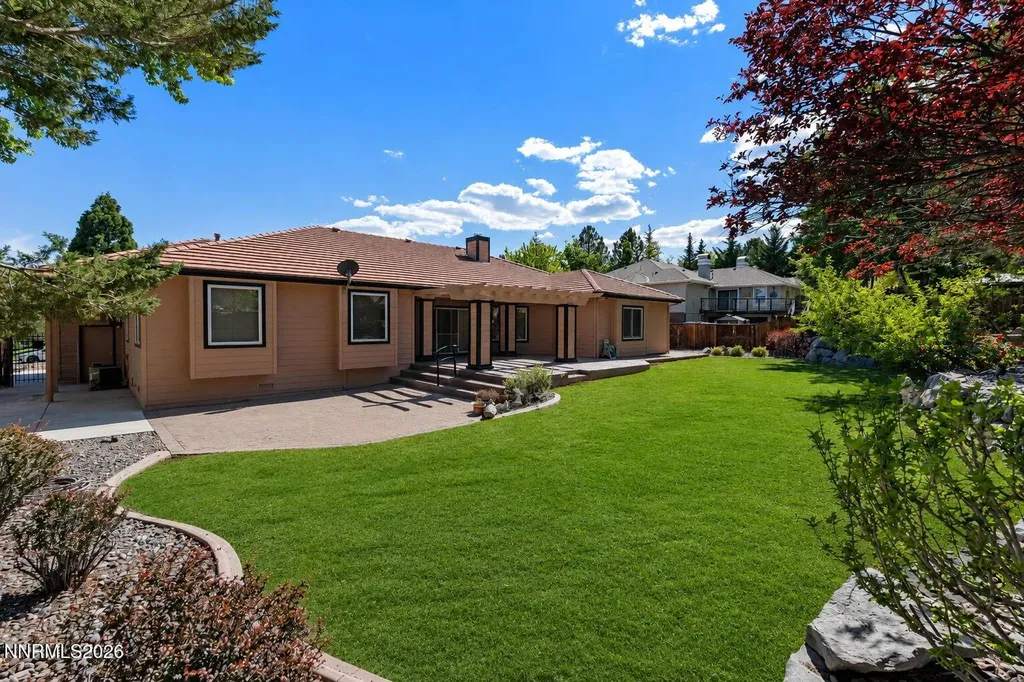 2271 Manzanita Reno NV 89509