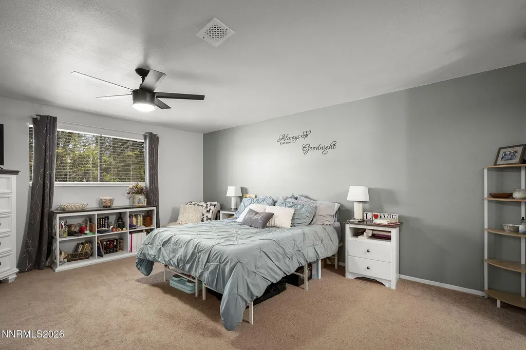 3228 Candelaria Sparks NV 89434