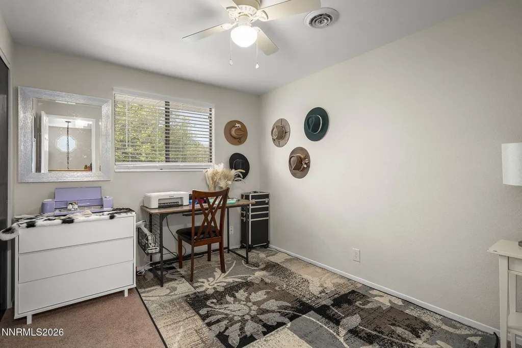 3228 Candelaria Sparks NV 89434
