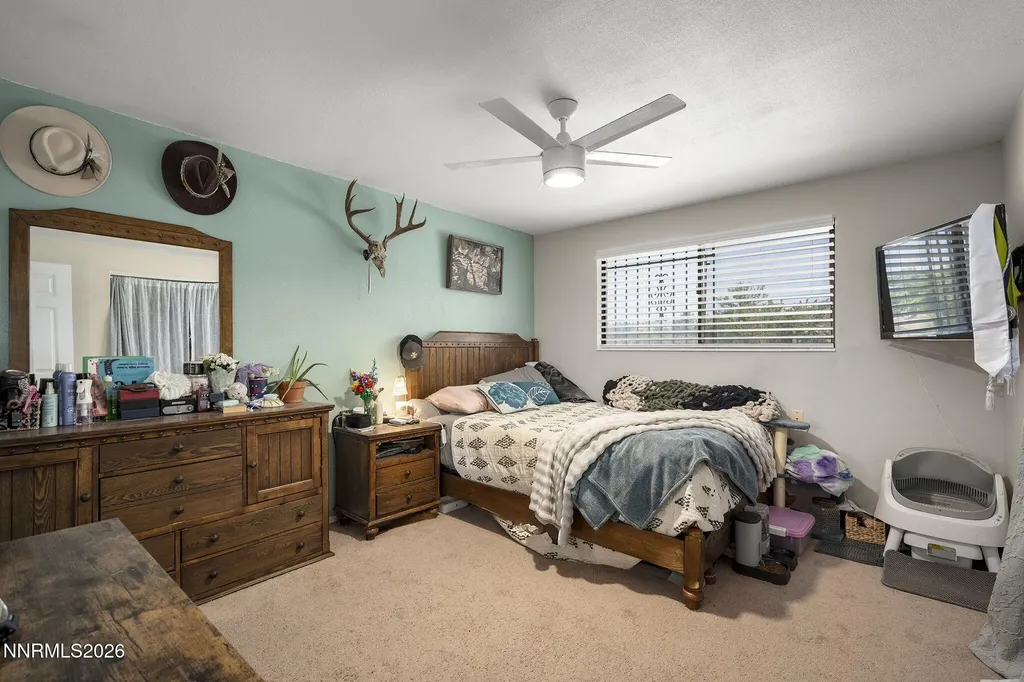 3228 Candelaria Sparks NV 89434