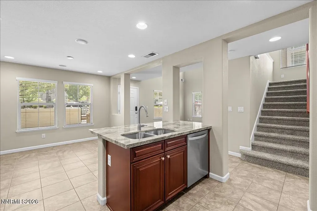 1679 Lone Oak Reno NV 89523