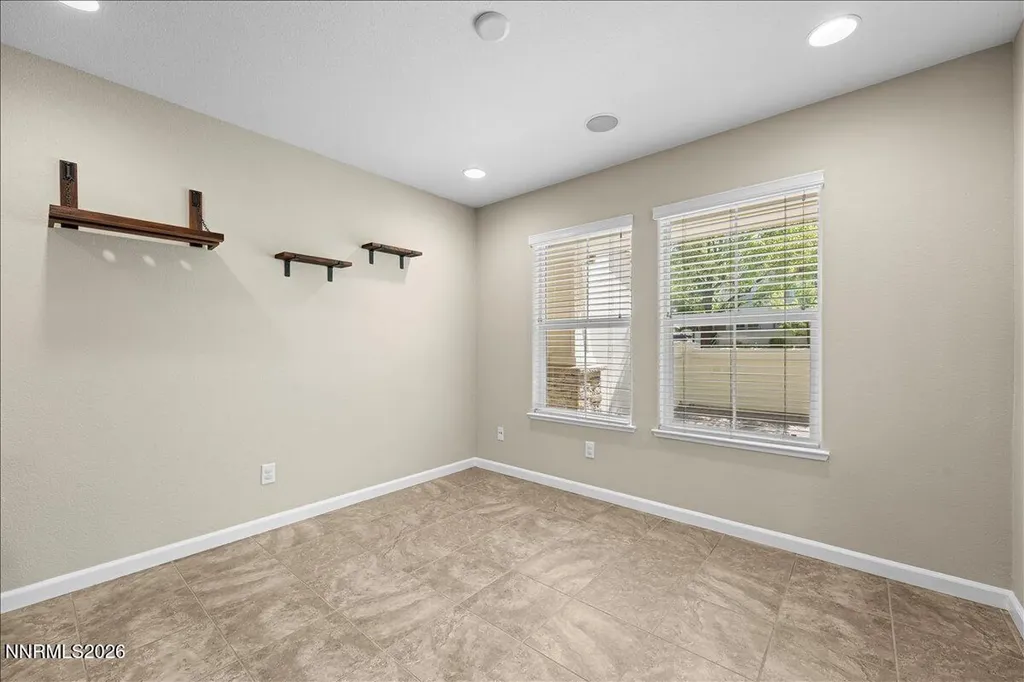 1679 Lone Oak Reno NV 89523