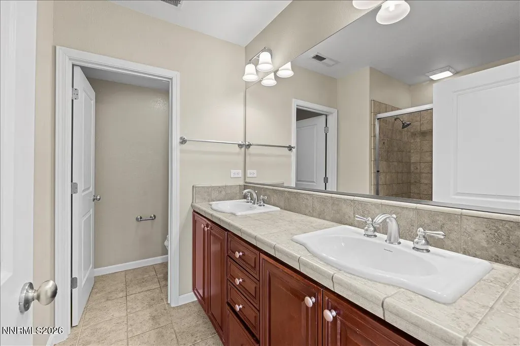 1679 Lone Oak Reno NV 89523