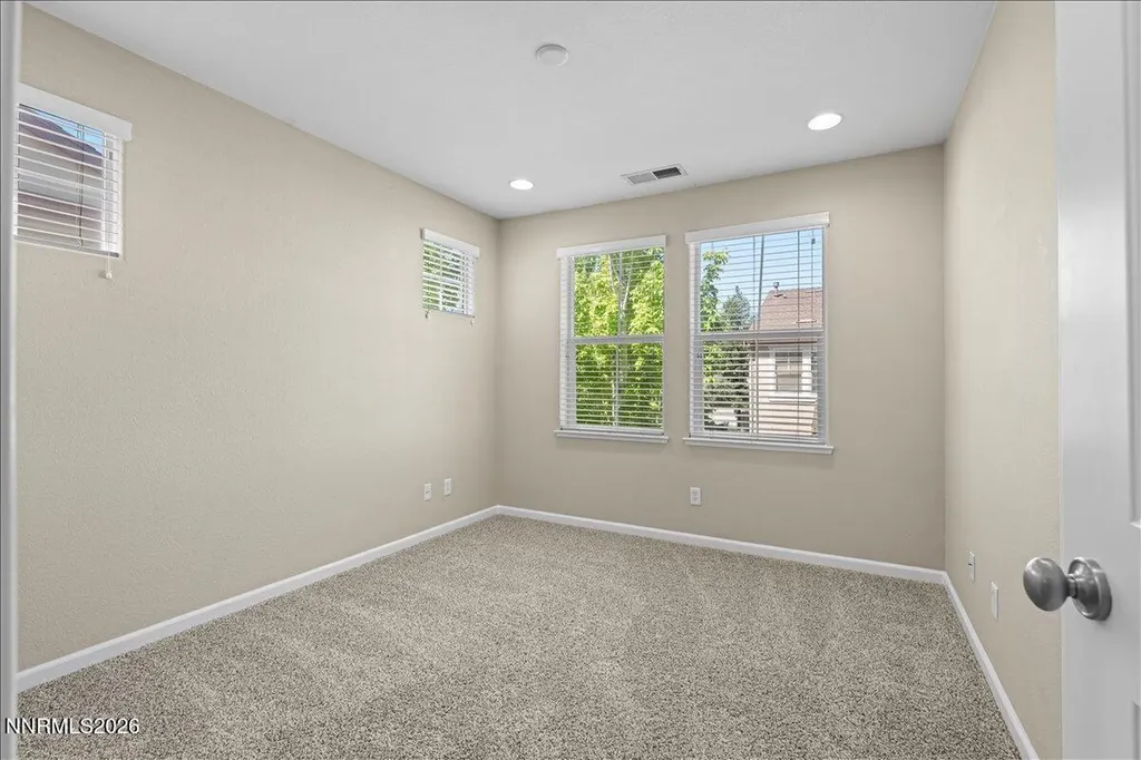 1679 Lone Oak Reno NV 89523