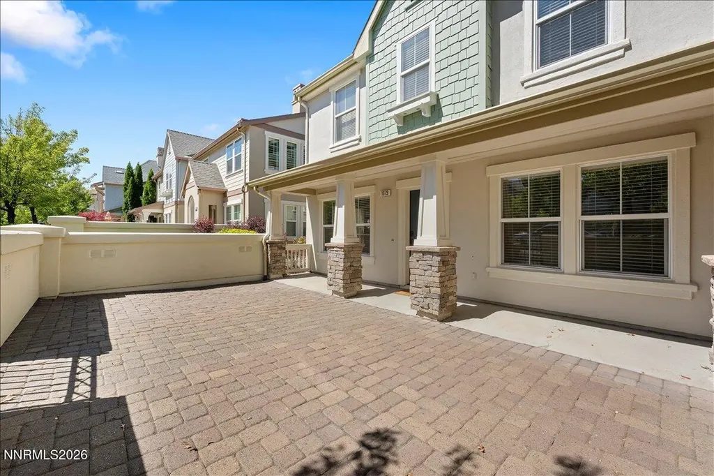 1679 Lone Oak Reno NV 89523