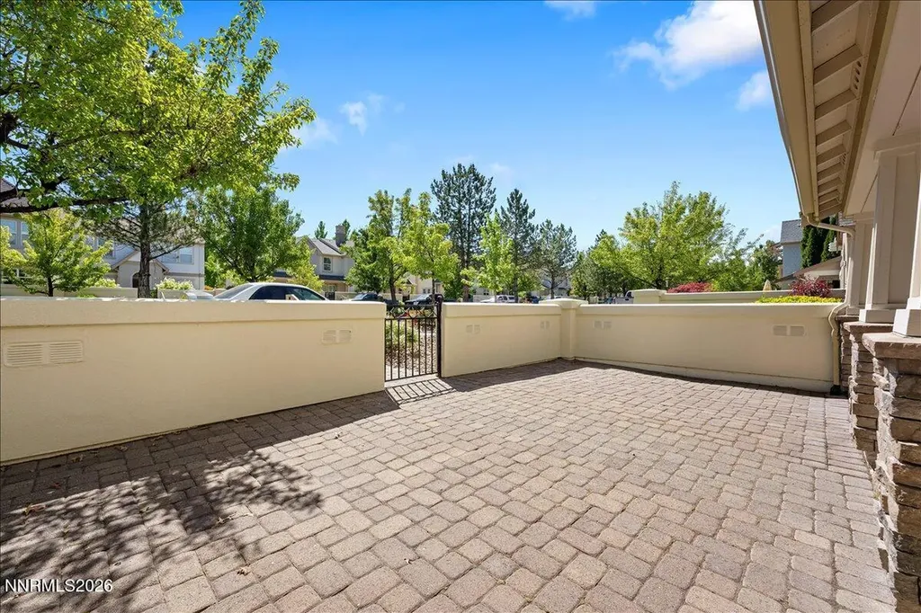 1679 Lone Oak Reno NV 89523