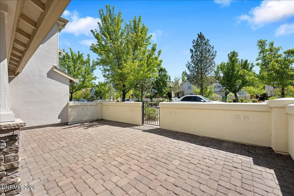 1679 Lone Oak Reno NV 89523