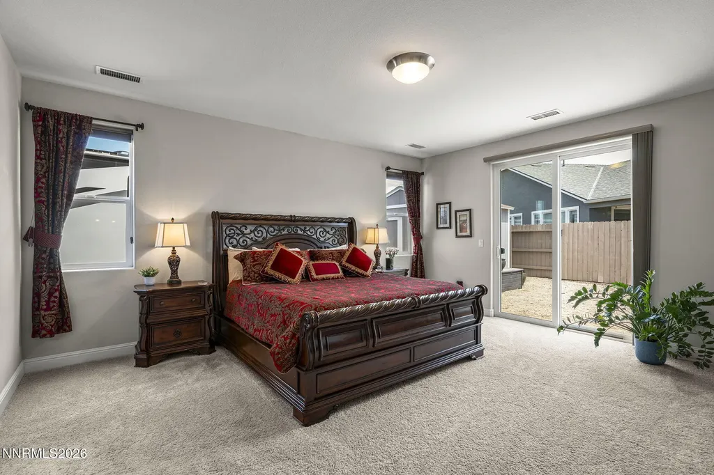 937 Los Alamitos Minden NV 89423
