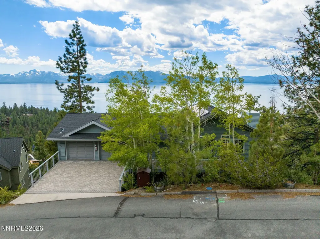1348 Winding Glenbrook NV 89413