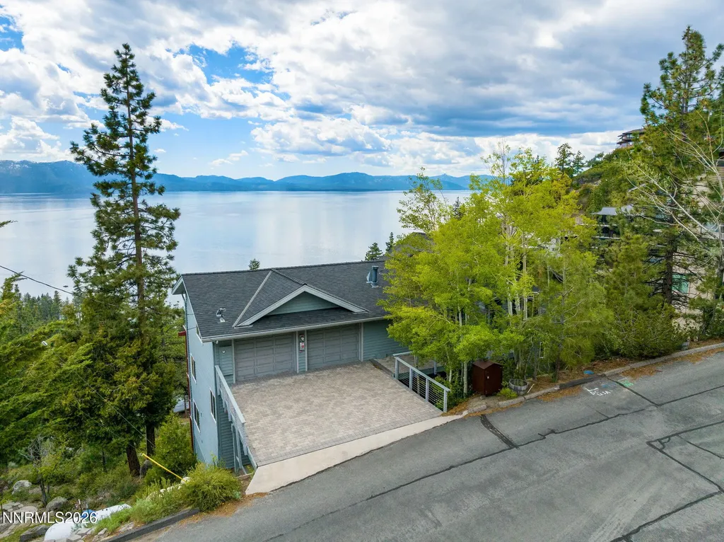 1348 Winding Glenbrook NV 89413